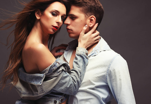 Young fashion couple, in love - Zdjęcie, obraz