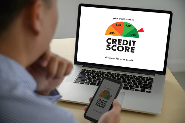 Credit Score (zakenman controleren Credit Score Online en Finan - Foto, afbeelding
