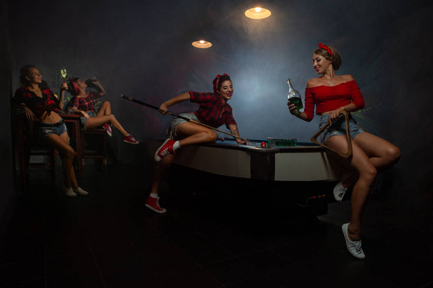 Pin up girls  having fun in nightclub - Photo, image