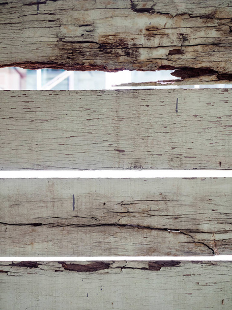 Casa de la puerta de madera, rotura y óxido de la descomposición, madera y acero de la textura
 - Foto, imagen
