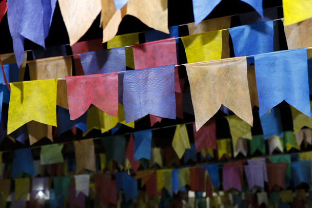 Πολύχρωμα πανό και διακόσμηση κόμμα junina - Φωτογραφία, εικόνα