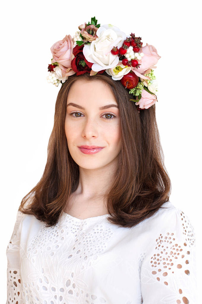 Portrait of beautiful girkl with flower wreath - Fotoğraf, Görsel