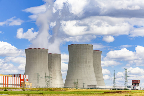 Central nuclear Temelin en República Checa Europa - Foto, imagen