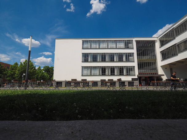 Bauhaus in Dessau - Foto, Bild