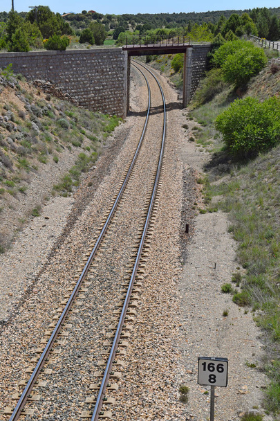 Vias de tren, na província de Teruel Espanha
 - Foto, Imagem