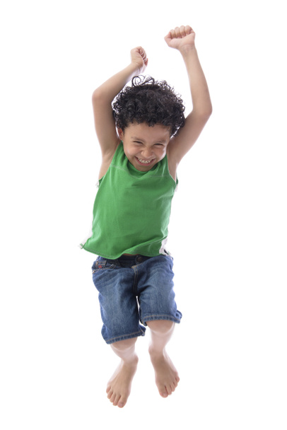 Щасливий хлопчик стрибає з радістю
 - Фото, зображення