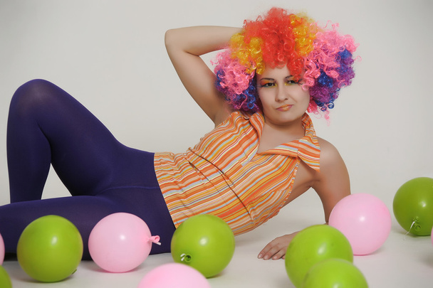 Girl with balloons in a colored wig - Foto, Bild