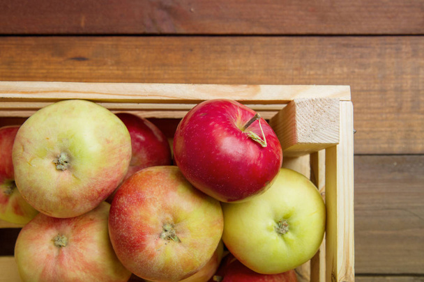 apple in box - Fotografie, Obrázek