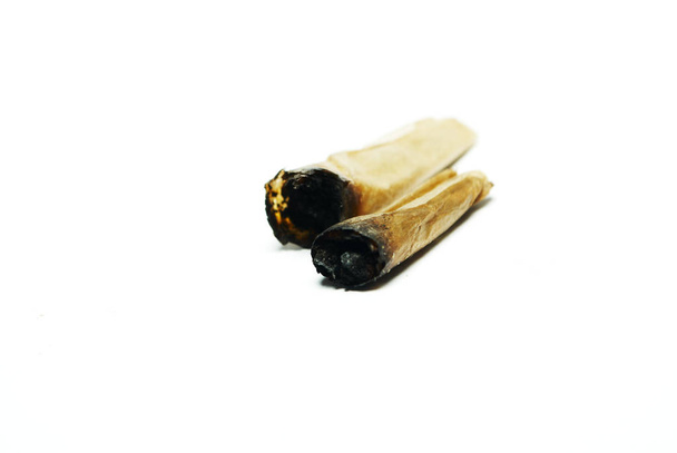 Drogas de marihuana aisladas sobre fondo blanco
 - Foto, Imagen
