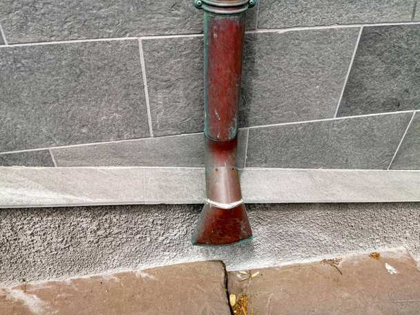 Old italy copper gutter - Foto, Imagen