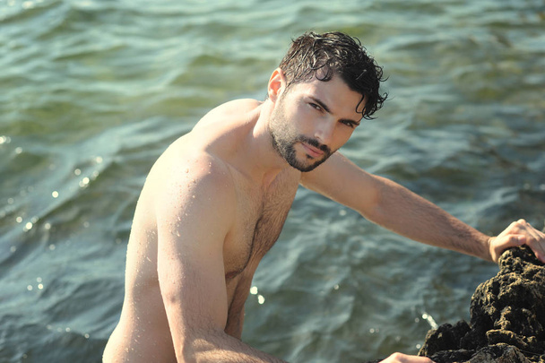 Young man topless portrait - Fotó, kép