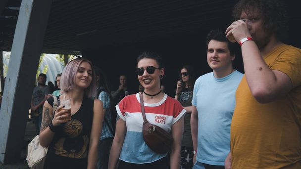 05.16.2019 - Kiyv, Ucrânia: Festival do tatuagem. Millennials com ta
 - Foto, Imagem