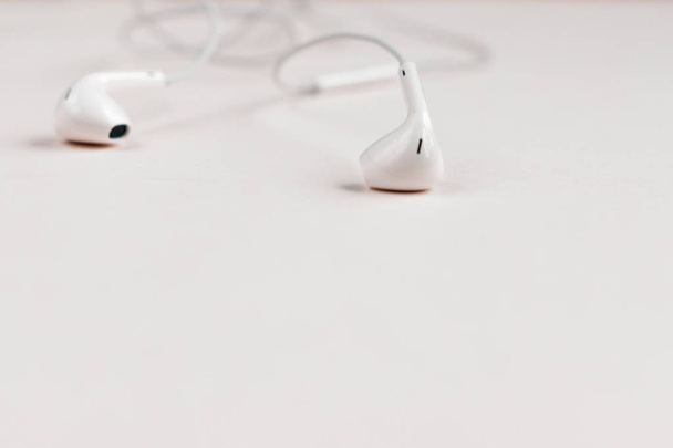 fejhallgató-tartozék iPhone-hoz vagy okostelefonhoz zenehallgatáshoz - Fotó, kép