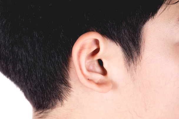 Zamknąć w górę głowa z Asian chłopak czarny włosy Focus na prawy ucho Strona głowa - Zdjęcie, obraz
