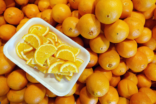Čerstvá šťavnatá ovocná oranžová - Fotografie, Obrázek