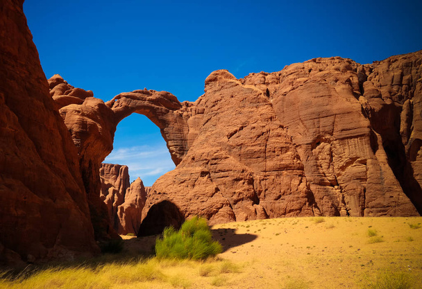 Absztrakt Rock formation fennsíkon Ennedi aka Holló arch csádi - Fotó, kép