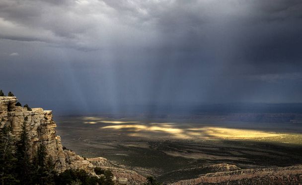 Arizona storm wolken - Foto, afbeelding
