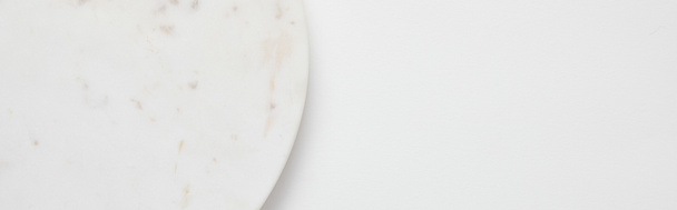 panoramic shot of plate on white surface - Foto, immagini