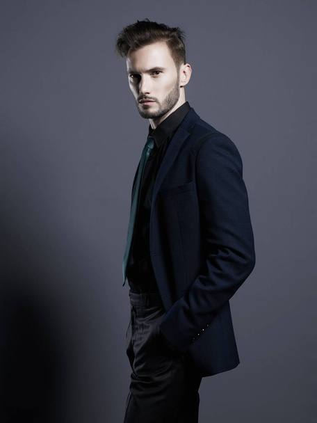 Handsome stylish man in elegant suit - Fotoğraf, Görsel
