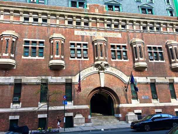 The69th Regiment Armoryis located on Lexington Avenue near 26th Street in New York City and was built in 1906.The building is still used by the New York Army National Guard. - Фото, зображення