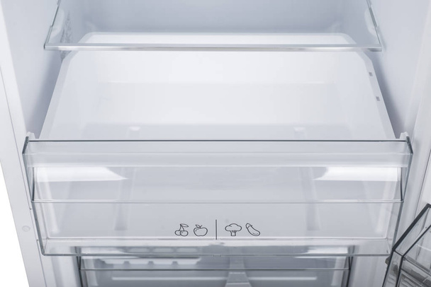 Jääkaappi eristetty valkoisella pohjalla. Moderni keittiö ja Do
 - Valokuva, kuva