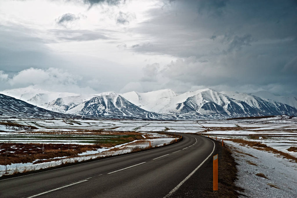 Στο δρόμο προς Dalvik, Ισλανδία - Φωτογραφία, εικόνα