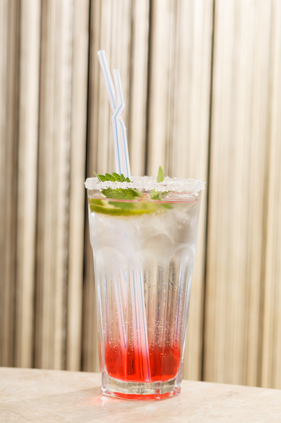 Cocktail with mint - Φωτογραφία, εικόνα