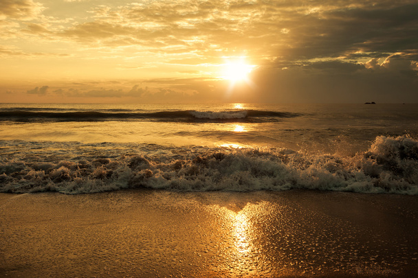 Colorful sunrise over the sea. Nature composition. - Фото, зображення