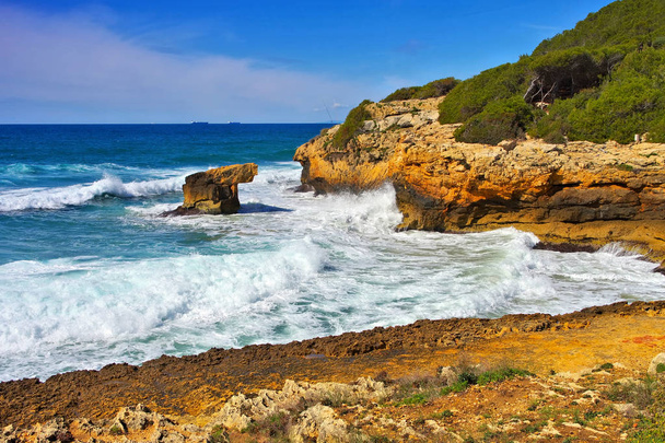 Пляж Фафулла рядом с Таррагоной, Коста-Дорада, Каталония
 - Фото, изображение