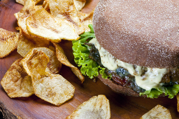 Delicious hamburguer served on Australian bread - Фото, зображення
