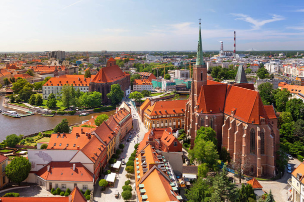 Wroclawista. Kaupungin panoraama. Näkymä vanhin osa kaupunkia
 - Valokuva, kuva