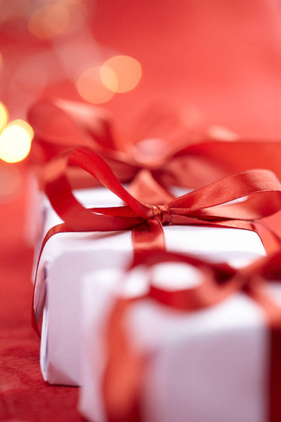 подарункові коробки з бантами, концепція дня Святого Валентина
 - Фото, зображення