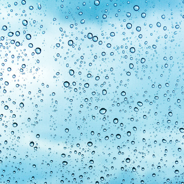 Gocce d'acqua su vetro, gocce di pioggia - Foto, immagini