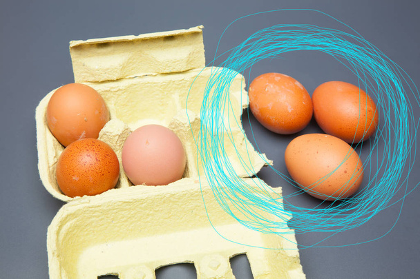 Полдюжины свежих яиц, от здоровых кур, готовых к употреблению тысячами различных способов. С яйцами мы можем сделать сотни рецептов как в pstelera, выпечки и традиционной кухни
. - Фото, изображение