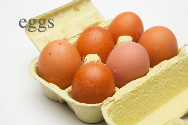 Half a dozen fresh eggs, from healthy hens, prepared to be consumed in a thousand different ways. With eggs we can make hundreds of recipes both in the pstelera, pastry and traditional cuisine. - Photo, Image