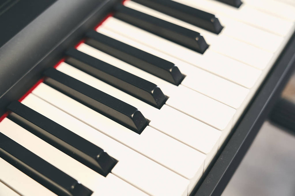 Piano keyboard close up - 写真・画像