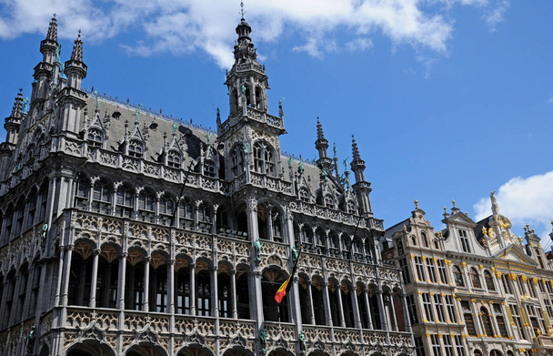 pitoresca Grand Place de Bruxelas na Bélgica
 - Foto, Imagem