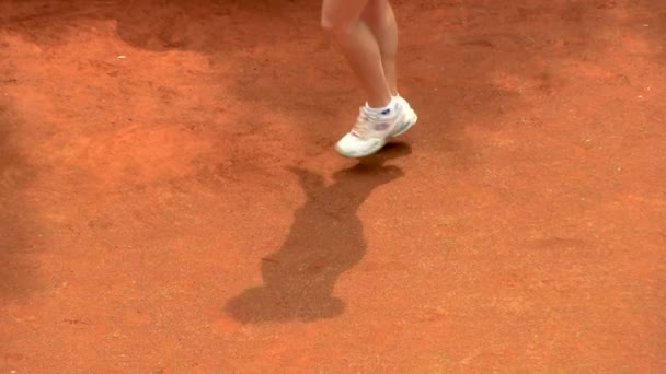 dívka tenis hra - Záběry, video
