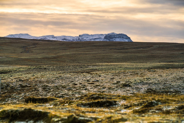  Widok z boku Route 1 lub Ring Road (Hringvegur), Islandia - Zdjęcie, obraz
