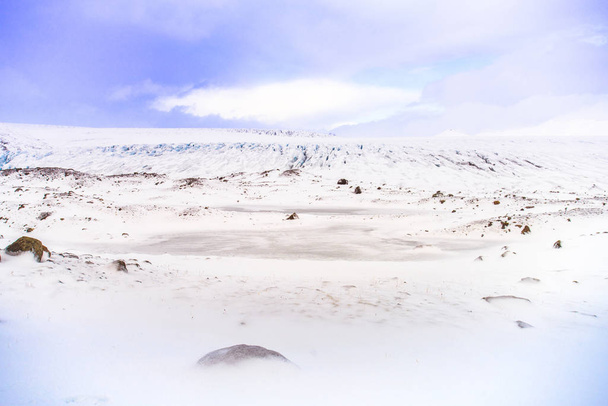 Vatnajokull glacier in Vatnajokull National Park, the location of Ice Cave explorer in Iceland - Fotoğraf, Görsel