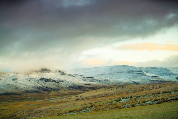  Widok z boku Route 1 lub Ring Road (Hringvegur), Islandia - Zdjęcie, obraz