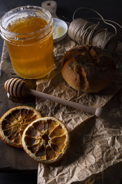 Honey, golden liquid natural floral honey. Natural honey - Fotoğraf, Görsel