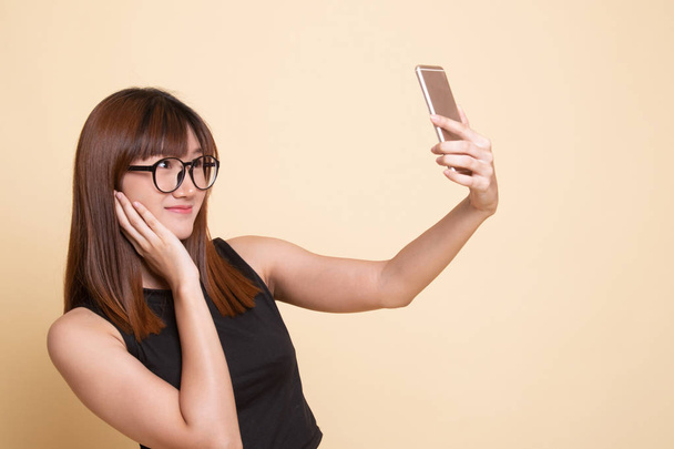 Young Asian woman selfie with mobile phone. - Photo, image