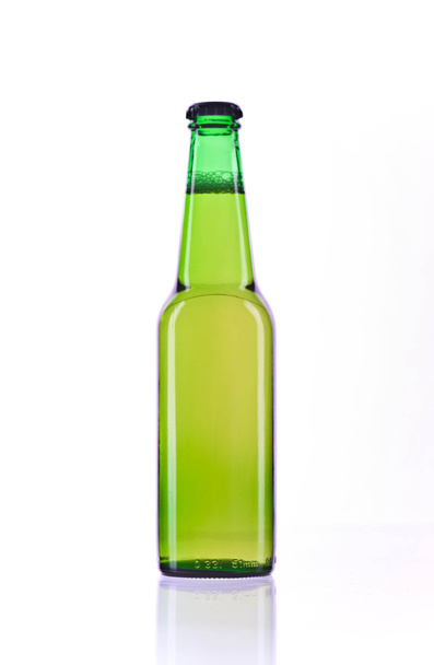 Beer in green bottle - Foto, Imagen