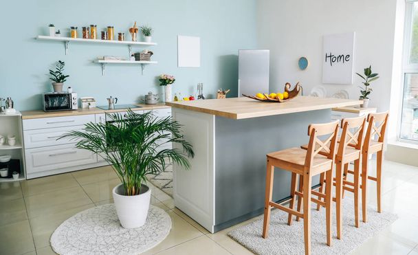 Interiér moderní pohodlné kuchyně - Fotografie, Obrázek