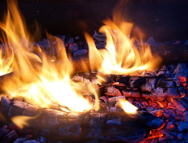 Пламя и угли - Фото, изображение