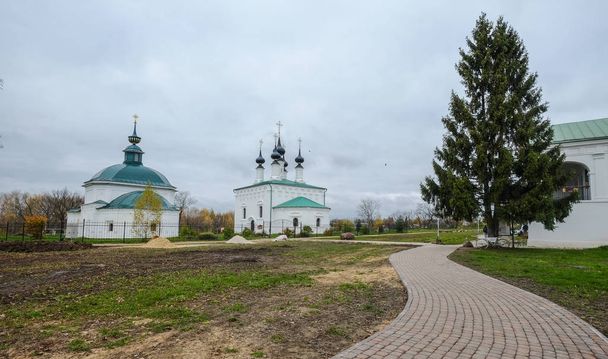 Православный храм в Суздале
  - Фото, изображение
