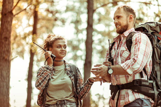 Happy joyful man hiking with his girlfriend - Zdjęcie, obraz