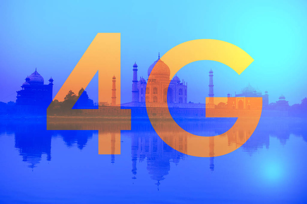 4G text on Taj Mahal India background. - 写真・画像