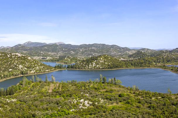 Вид на озера возле дельты Неретвы, Хорватия
 - Фото, изображение